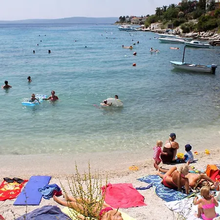 Family-friendly With Swimming Pool Mavarstica, Ciovo - 18642 شقة تروغير