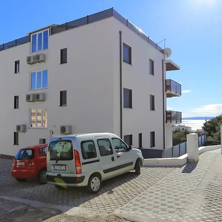 아파트 Family-friendly With Swimming Pool Mavarstica, Ciovo - 18642 트로기르